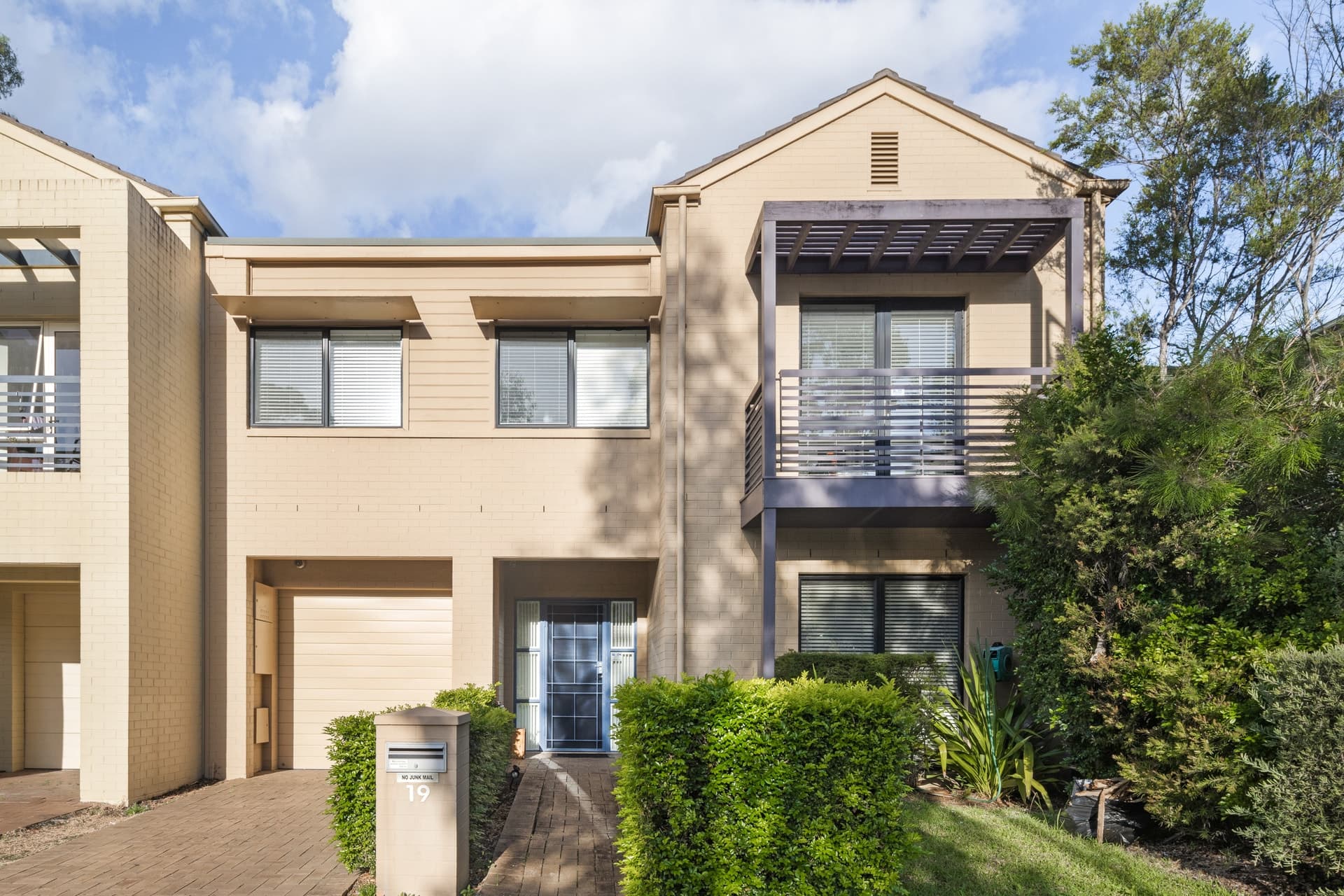19 Newington Boulevard, Newington - Image 1