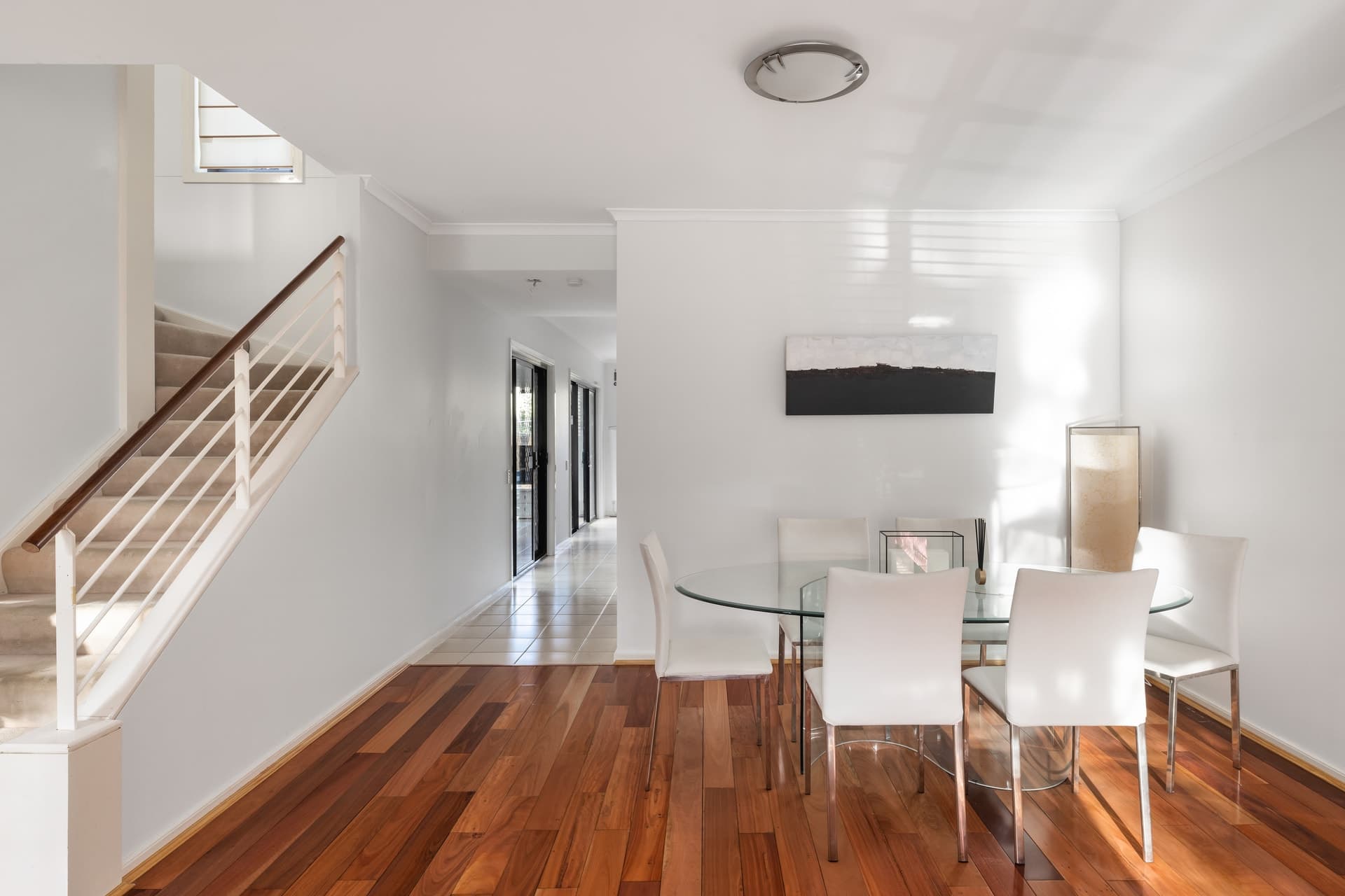 19 Newington Boulevard, Newington - Thumbnail 3