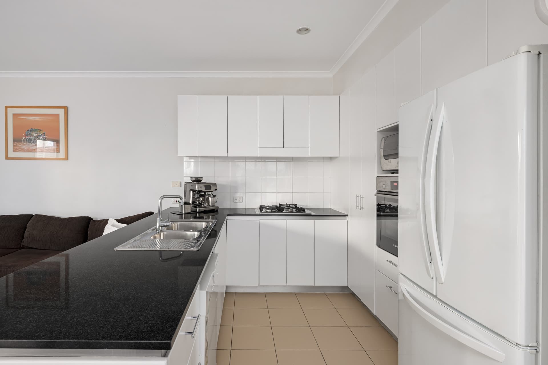 19 Newington Boulevard, Newington - Thumbnail 4