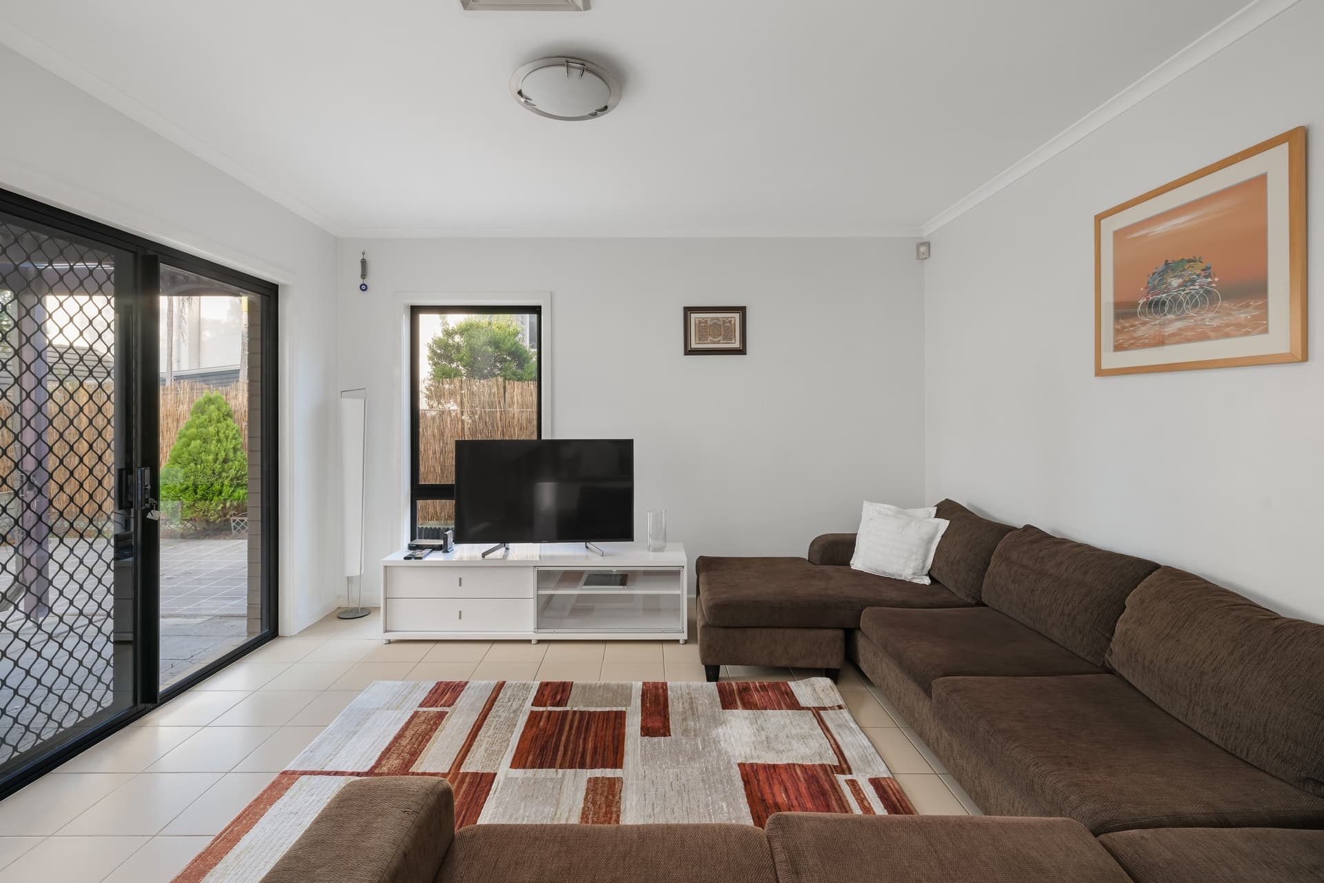 19 Newington Boulevard, Newington - Thumbnail 5