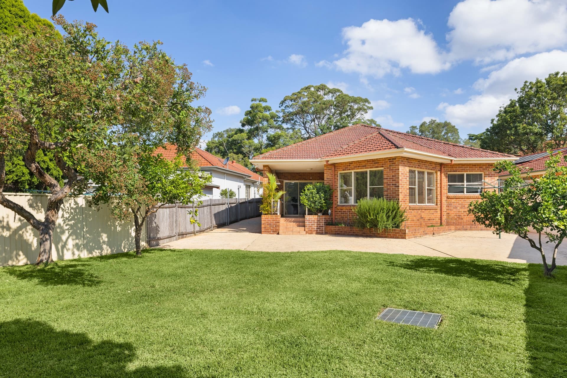 27 Churchill Crescent, Concord - Thumbnail 3