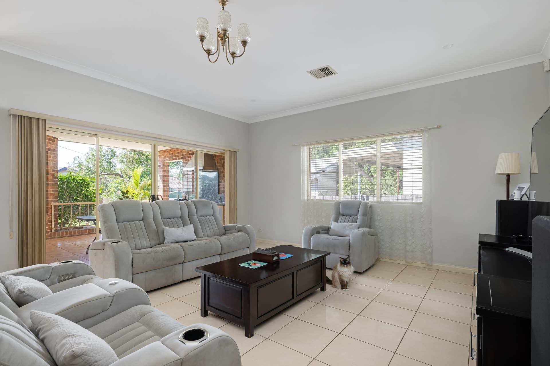 27 Churchill Crescent, Concord - Thumbnail 8