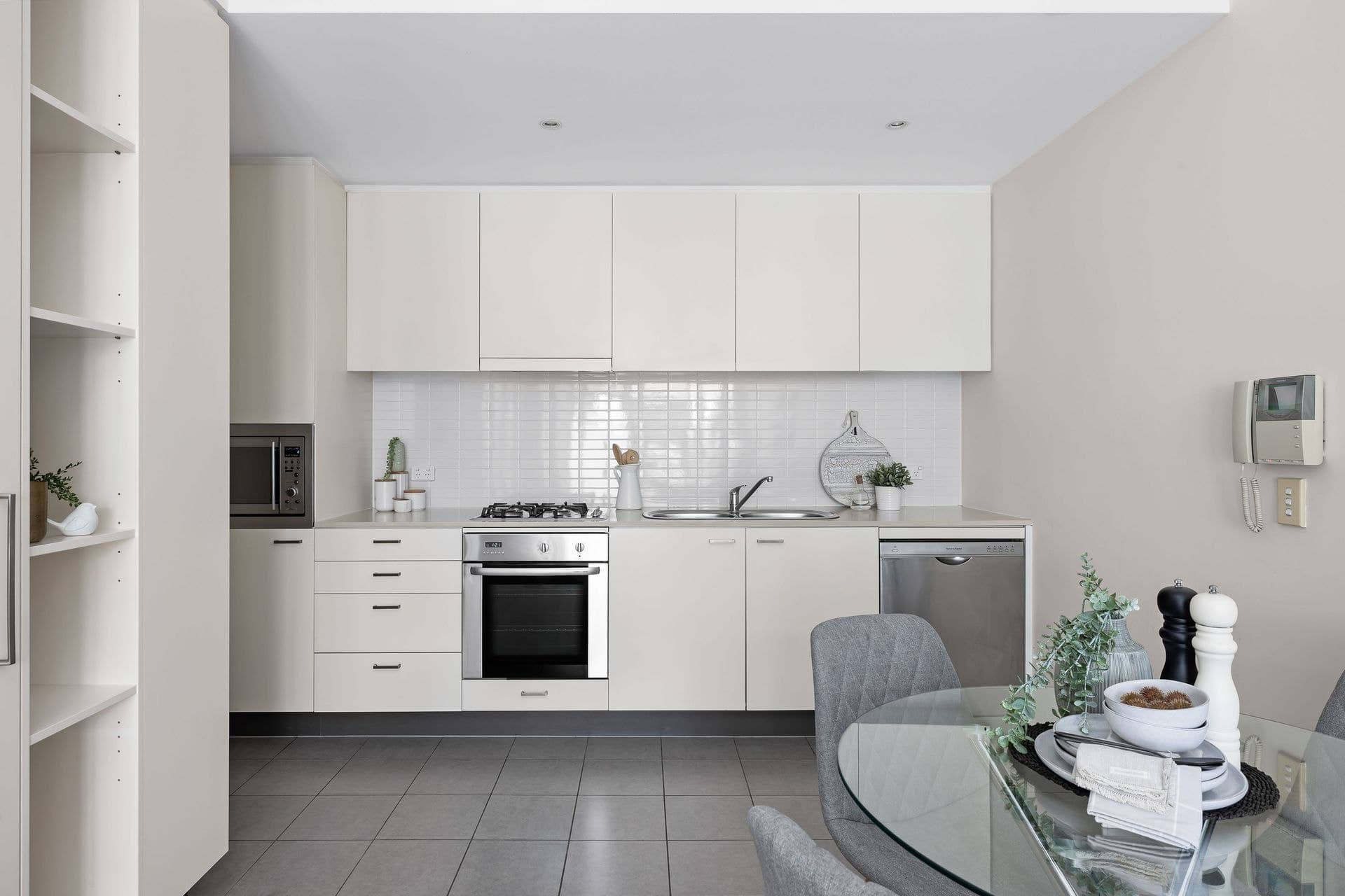 123/19 Savona Drive Wentworth Point, Wentworth Point - Thumbnail 2