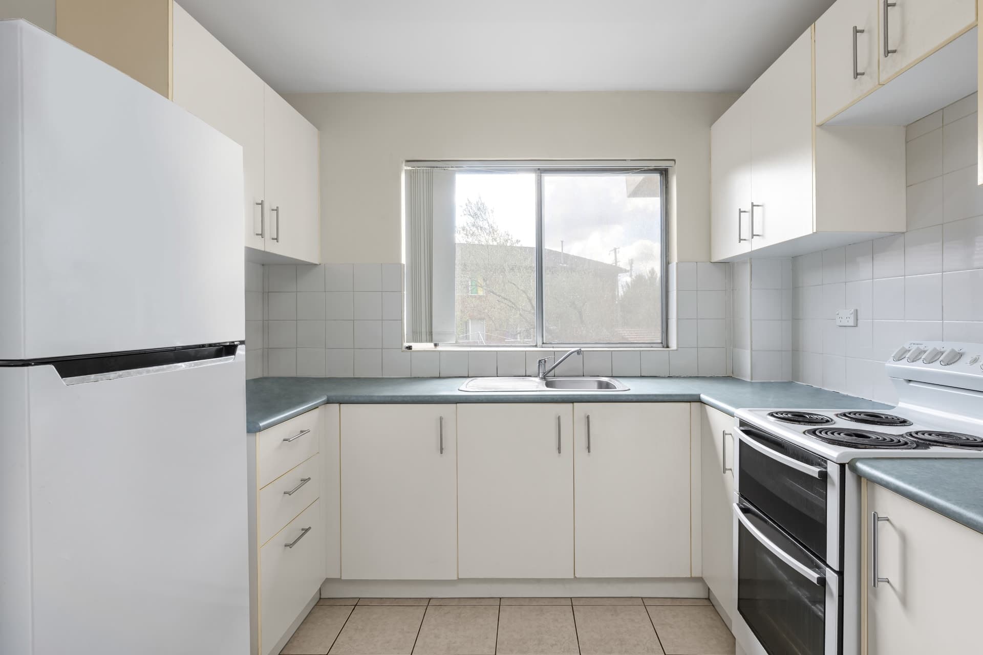 1/8 Hampstead Road, Homebush West - Thumbnail 2