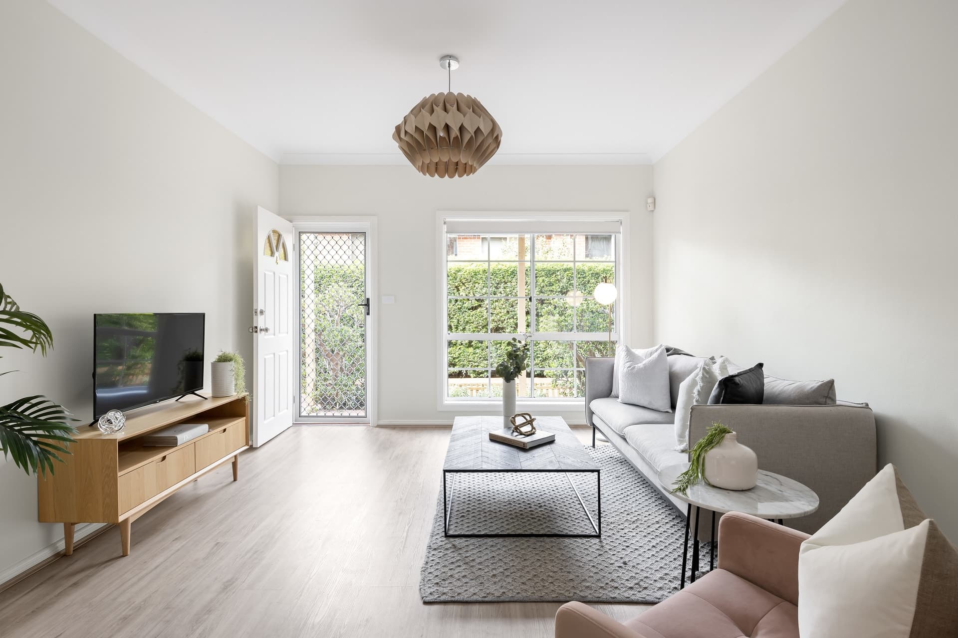 4/18 Gipps Street, Concord - Image 1