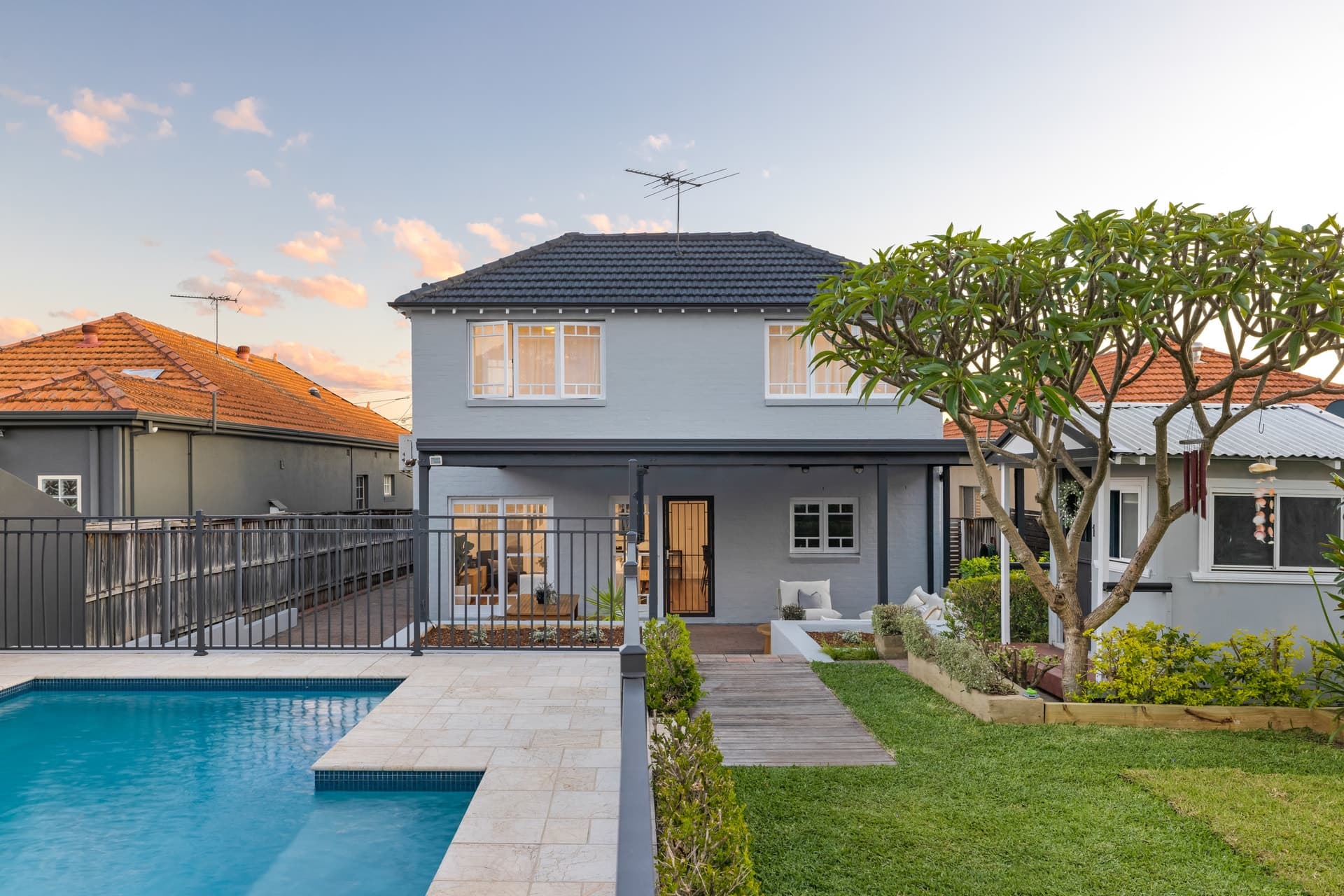 11 Correys Avenue, Concord - Thumbnail 2