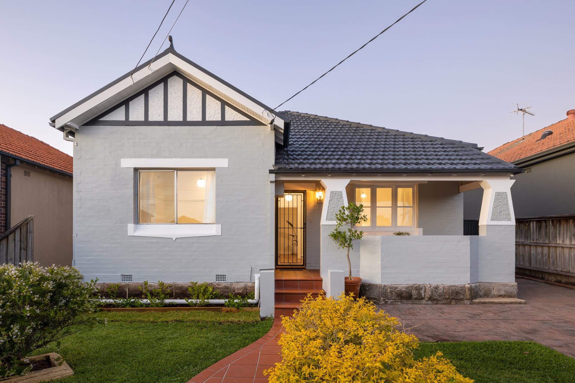 11 Correys Avenue, Concord - Thumbnail 3