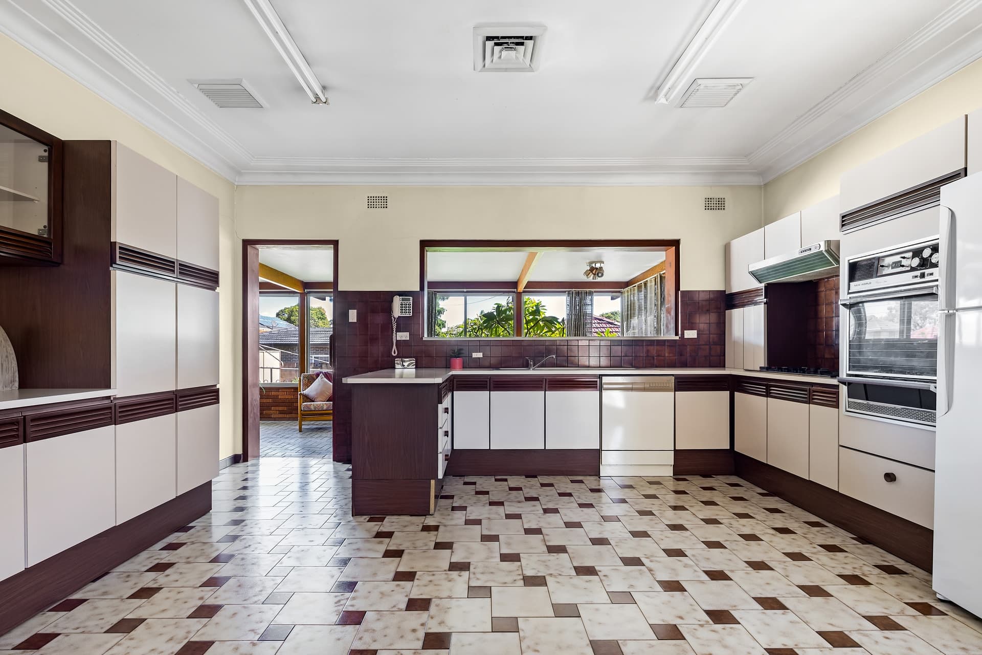 15 Breasley Avenue, Yagoona - Thumbnail 4