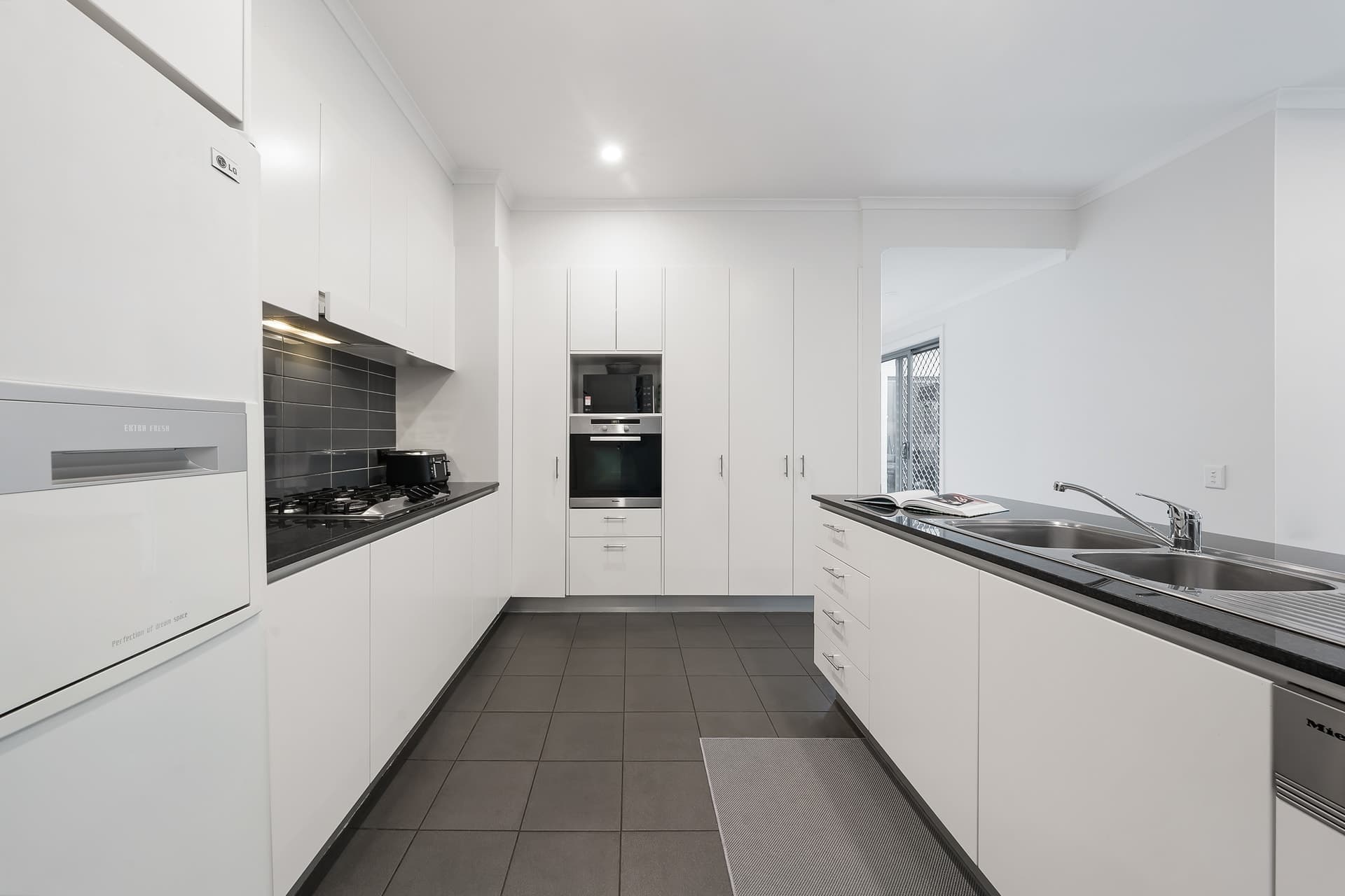 4 Didriksen Avenue, Newington - Thumbnail 3