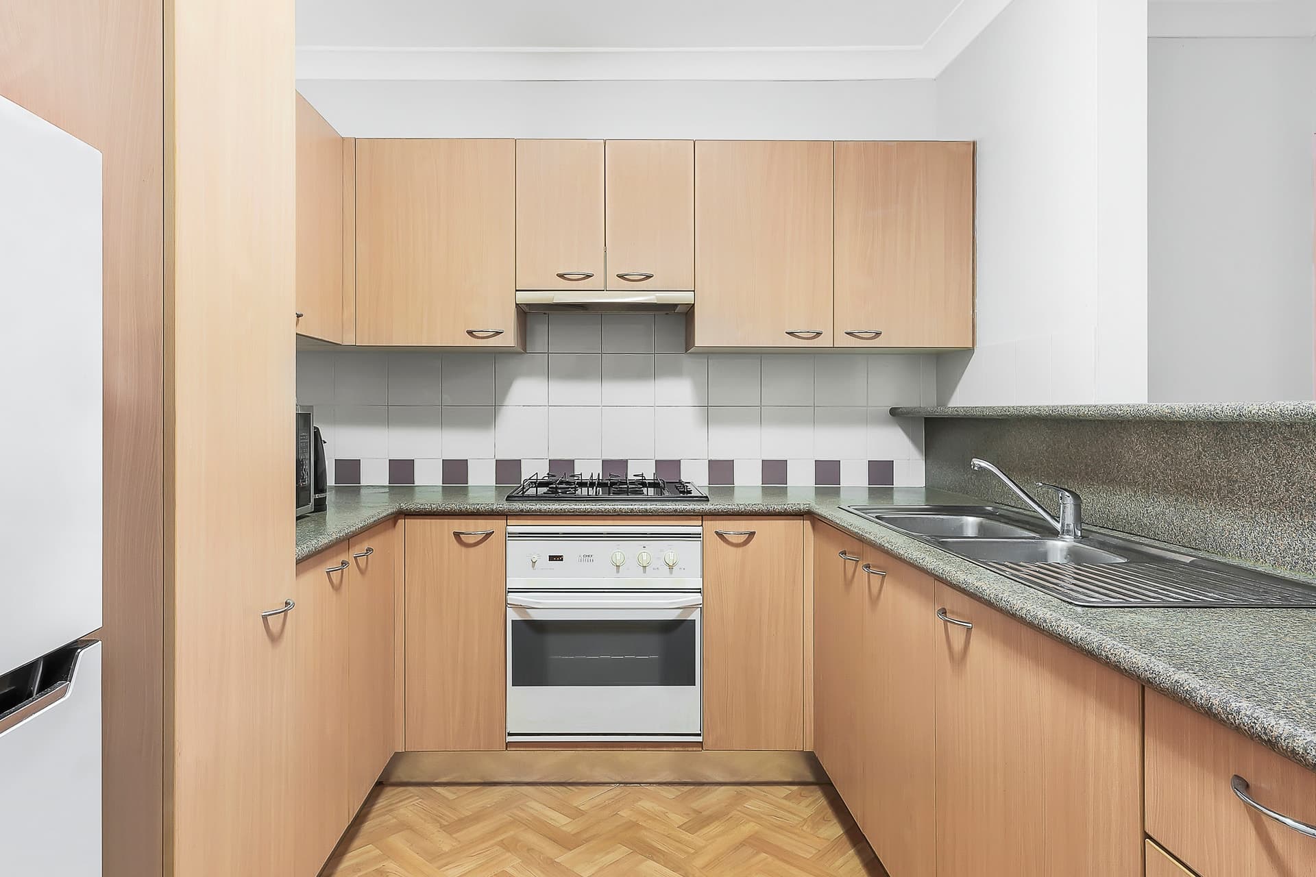 4J/19-21 George Street, North Strathfield - Thumbnail 3