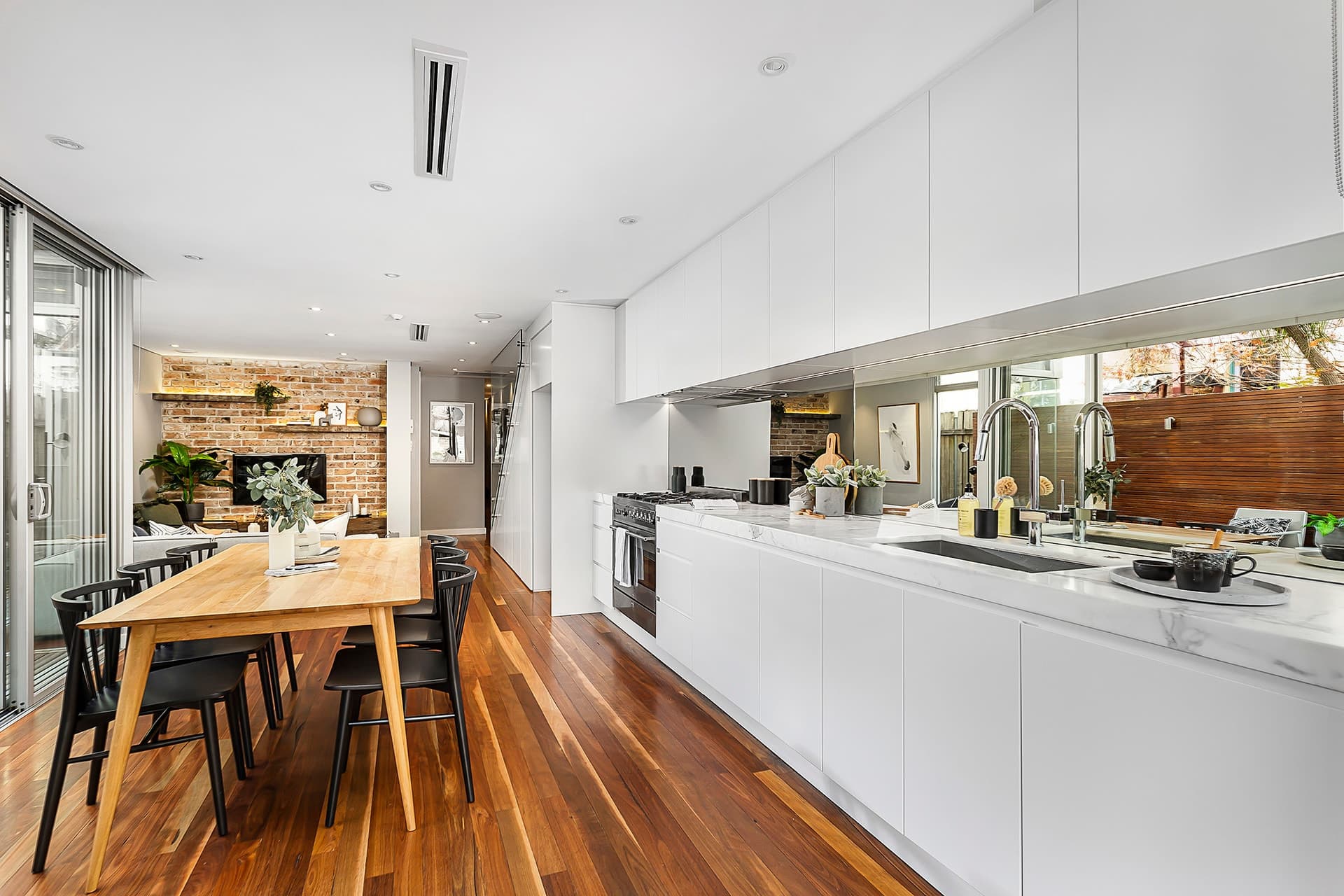 355 Annandale Street, Annandale - Thumbnail 3