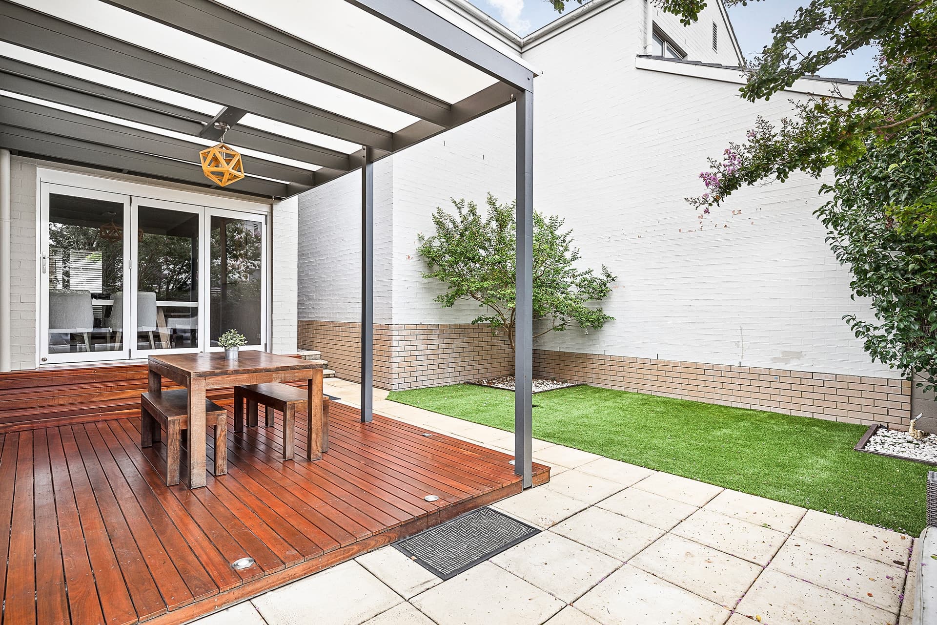17 Thompson Avenue, Newington - Thumbnail 2