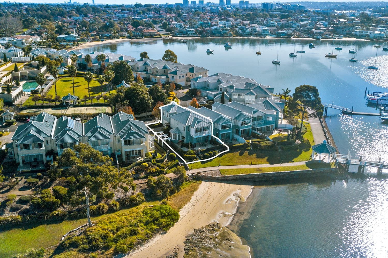 13 Rosemeadow Drive, Cabarita - Image 1
