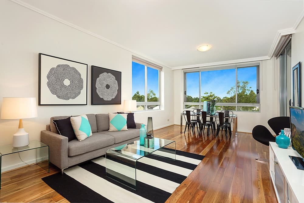 203/6 Latham Terrace, Newington - Image 1