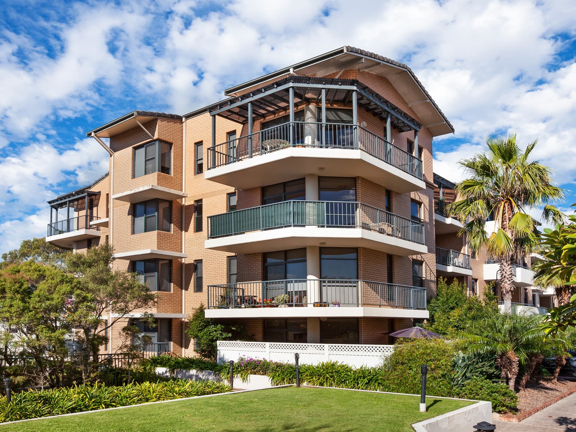 195/4 Dolphin Close Chiswick NSW 2046, Chiswick - Thumbnail 2