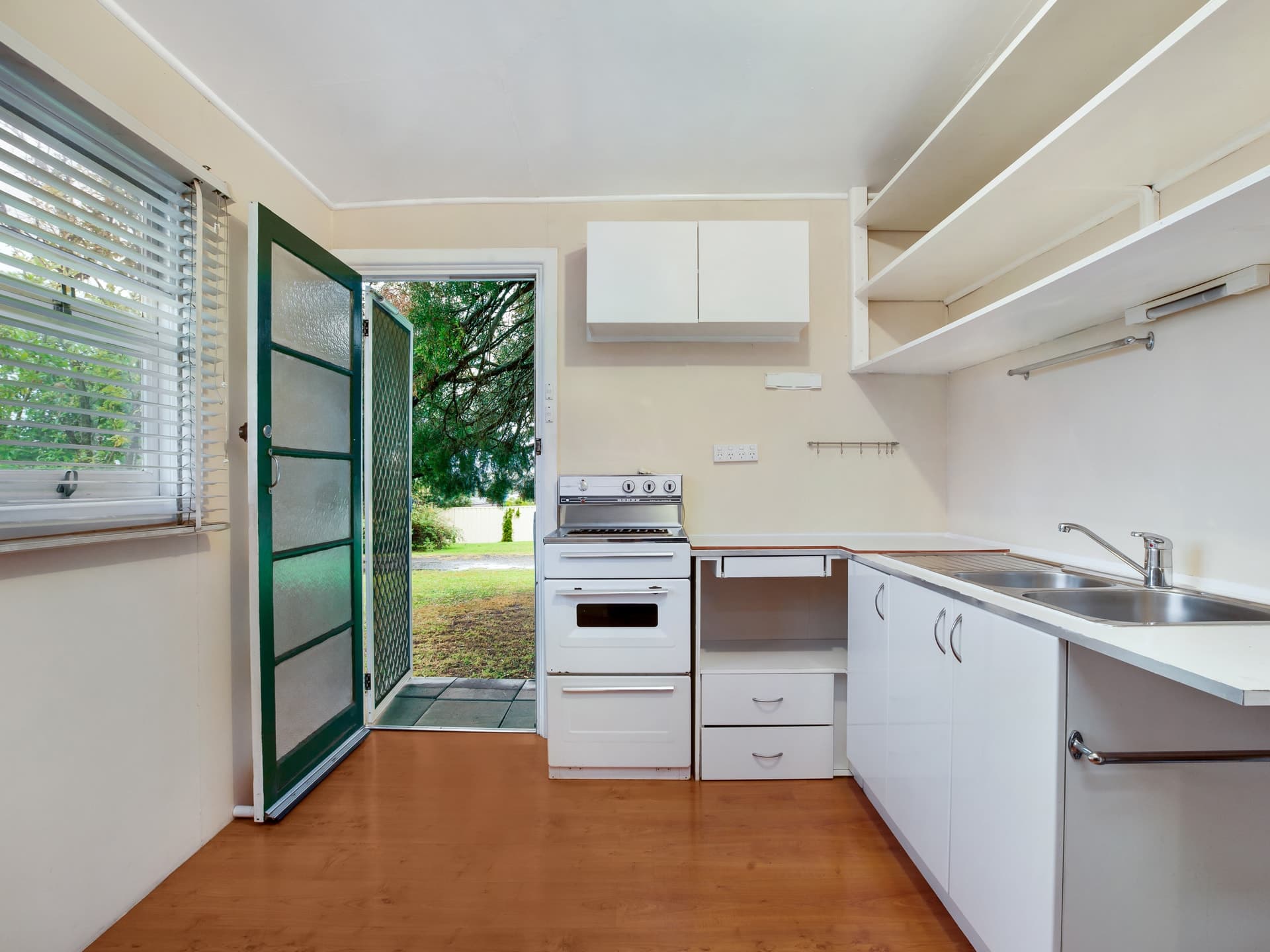 7 Gayline Drive, Narellan Vale - Thumbnail 7