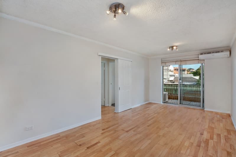 13/2 Evelyn Avenue, Concord - Image 1