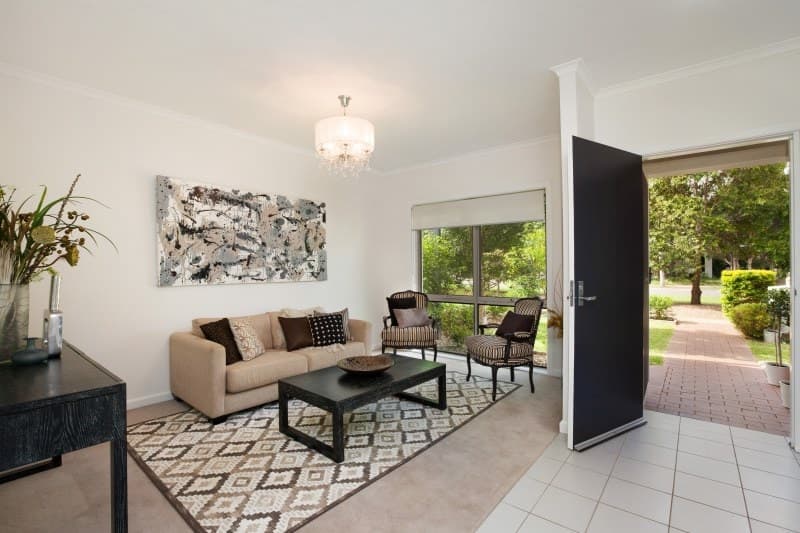 8 Theile Avenue, Newington - Thumbnail 2