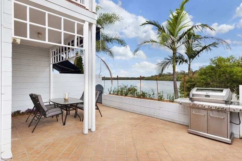 28 Hilly Street, Mortlake - Image 1