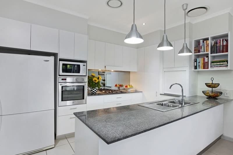 13 Thompson Avenue, Newington - Thumbnail 3