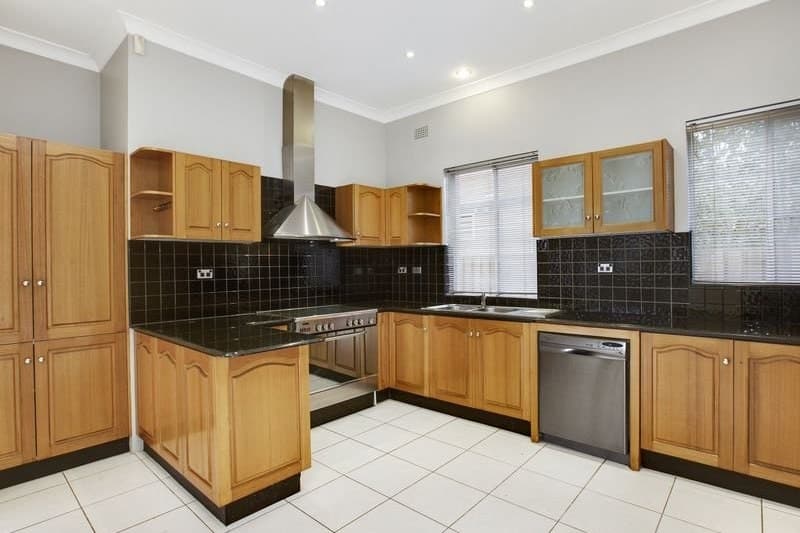 6 Thornleigh Avenue, Concord - Thumbnail 4