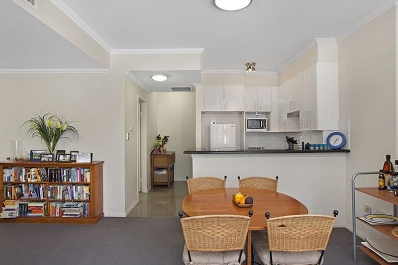 62/1 Brown Street, Ashfield - Thumbnail 3