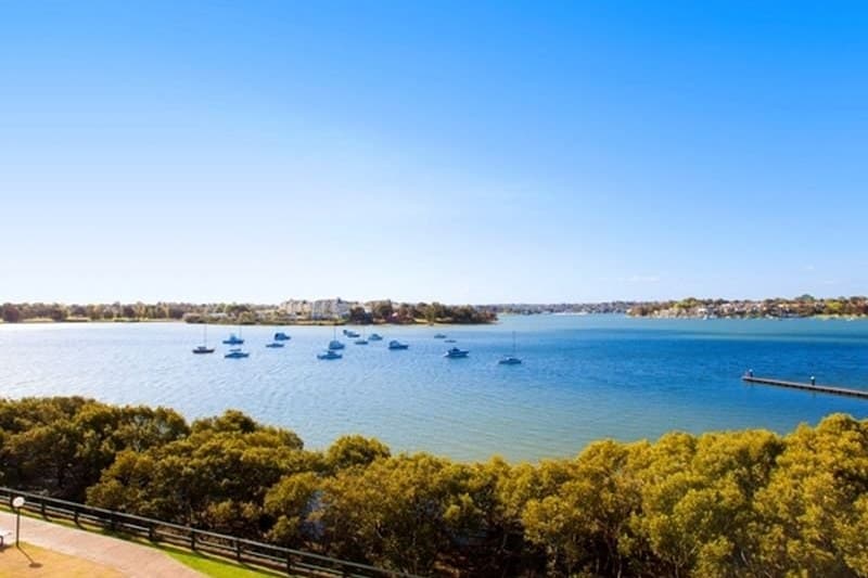 21E/164 Burwood Road, Concord - Thumbnail 2