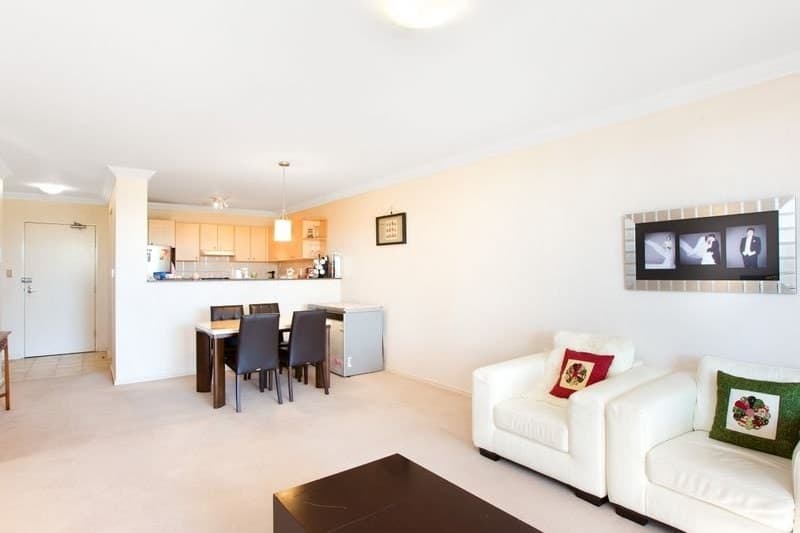 Apartment/8 Wentworth Drive LIBERTY GROVE, Apartment/8 Wentworth Drive Liberty Grove - Image 1