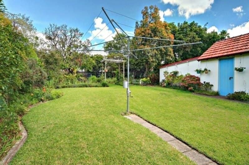 46 Llewellyn Street, Concord West - Thumbnail 3