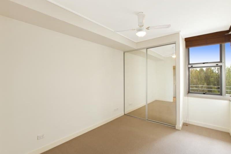 432/25 Bennelong Road WENTWORTH POINT, Wentworth Point - Thumbnail 5