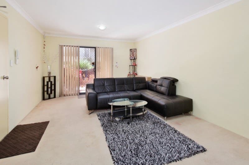 4/34-36 Marlborough Road, Homebush West - Image 1