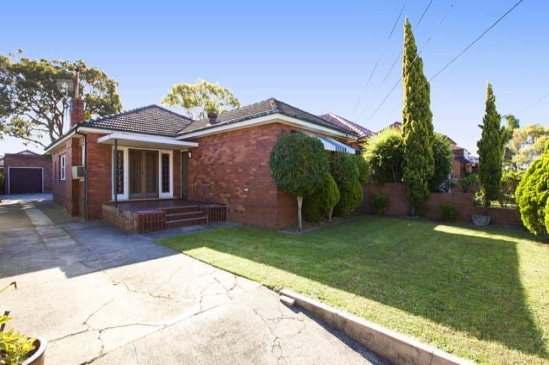 8 Duke Avenue, Concord - Image 1