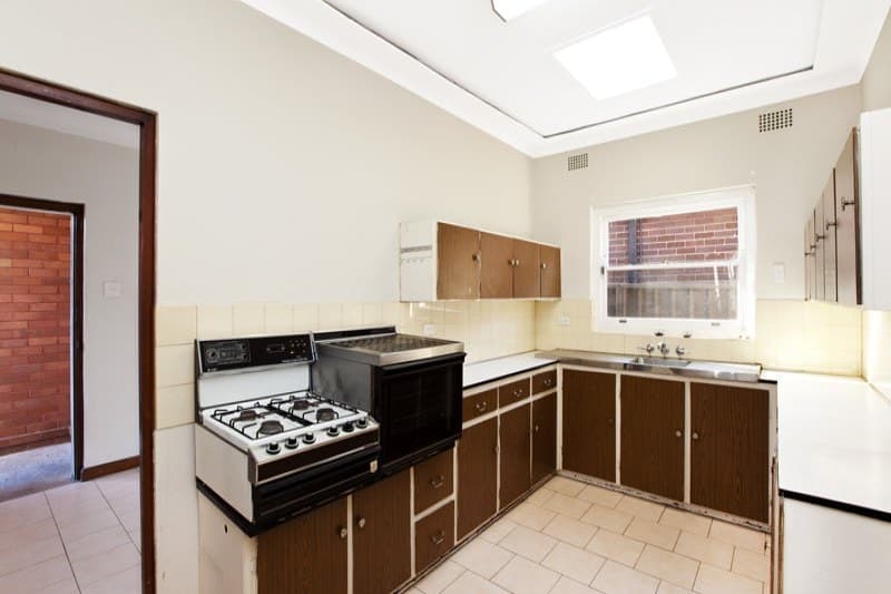 8 Duke Avenue, Concord - Thumbnail 5