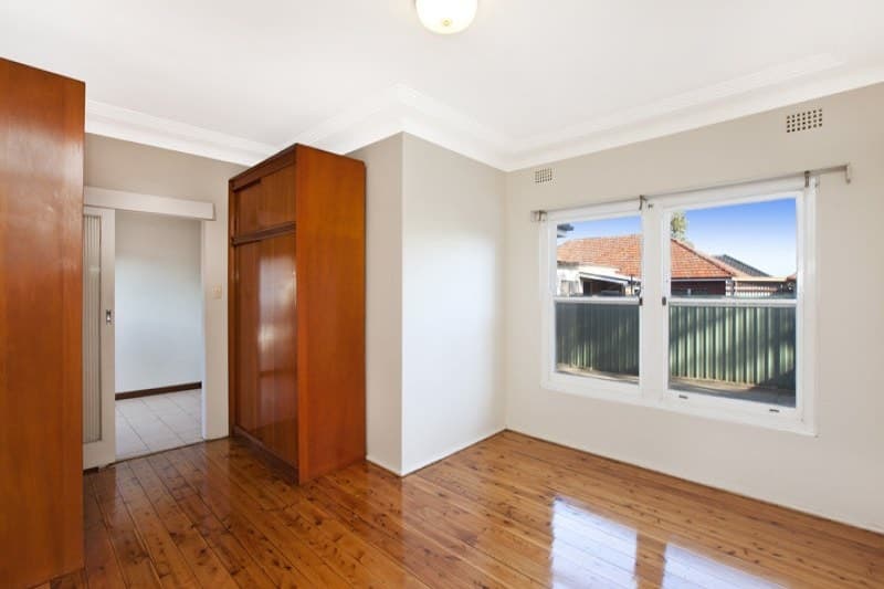 8 Duke Avenue, Concord - Thumbnail 6