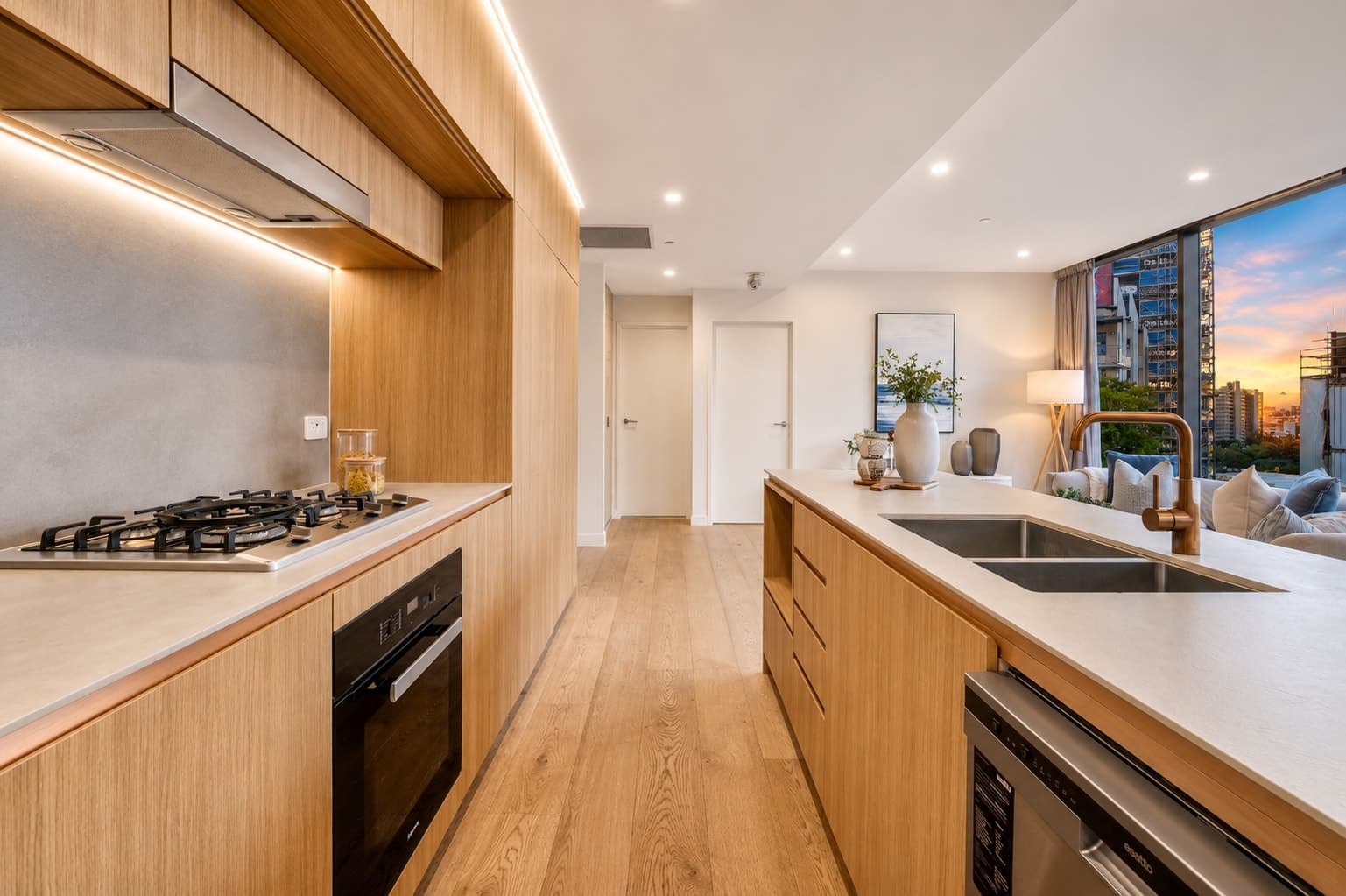 404/66 Lambert Street, Kangaroo Point QLD 4169, Kangaroo Point - Thumbnail 6