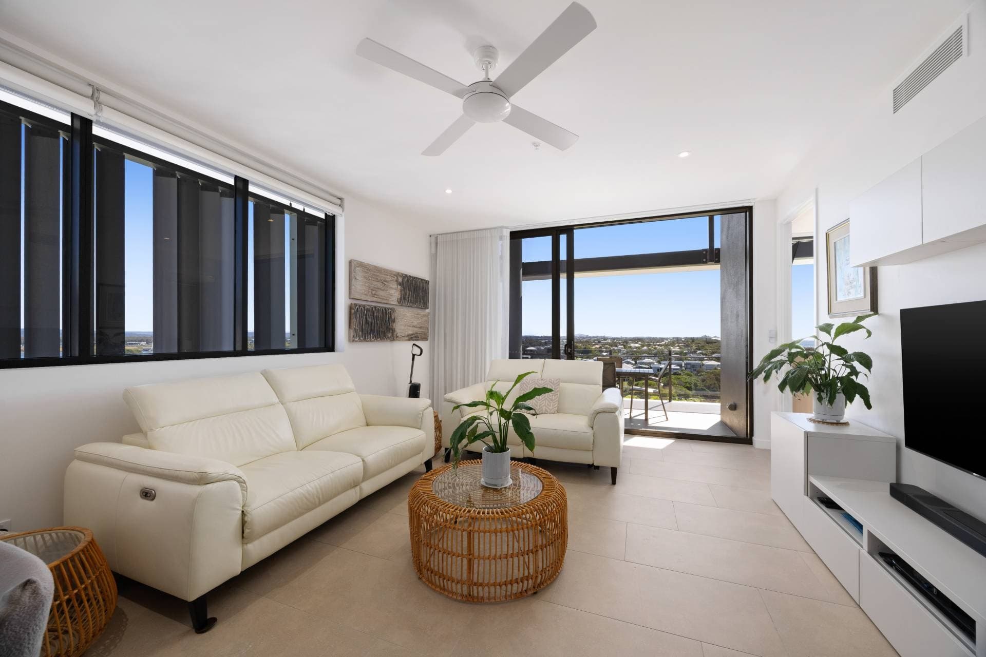 806/21 Kombi Street, Bokarina - Thumbnail 3