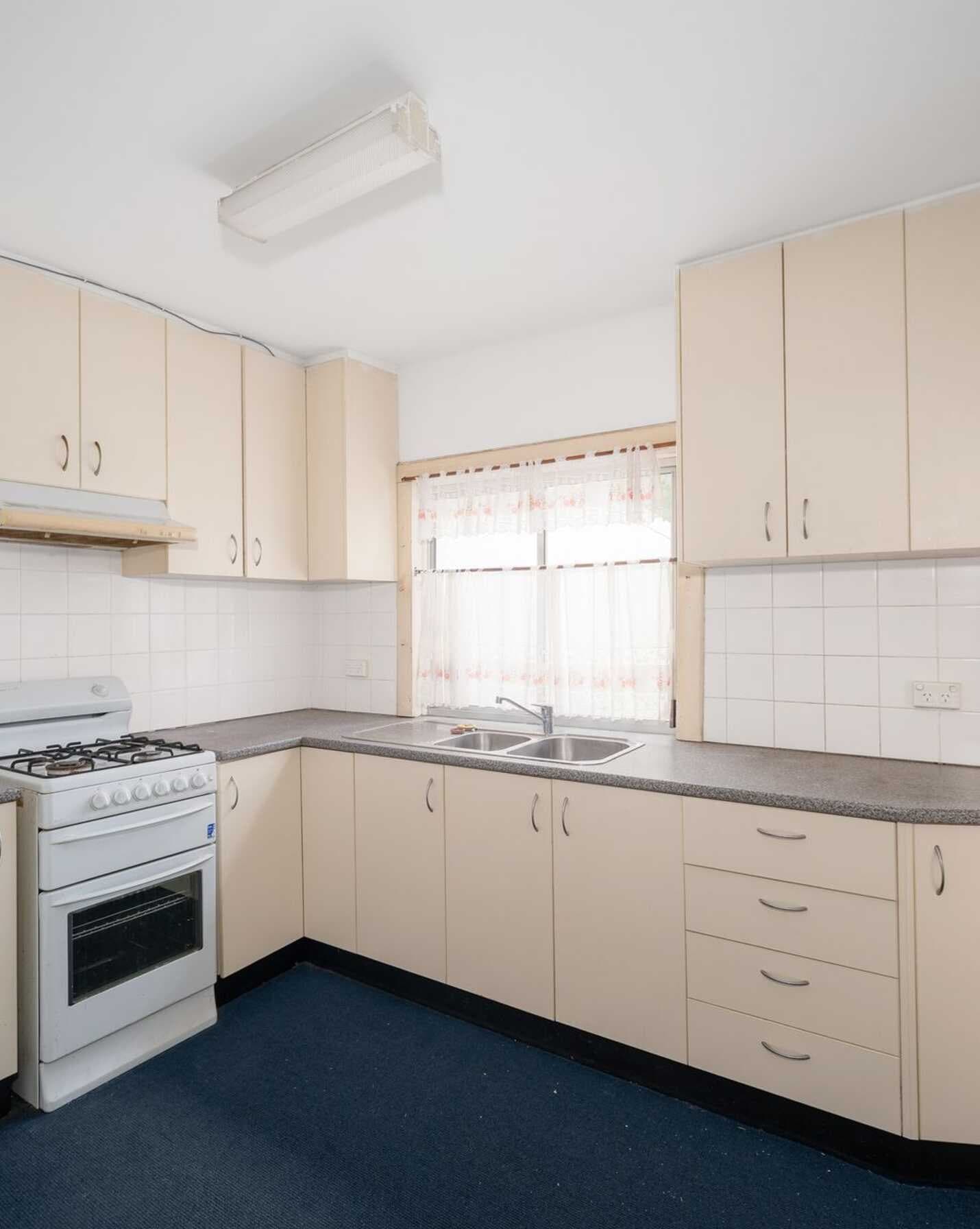 63 CROYDON ROAD Croydon, Croydon - Thumbnail 2