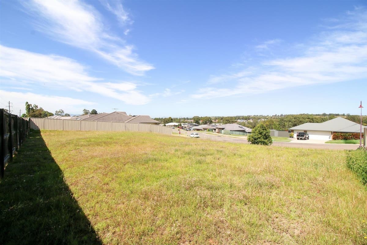 157 McMahon Way, SINGLETON NSW 2330, Singleton - Thumbnail 2