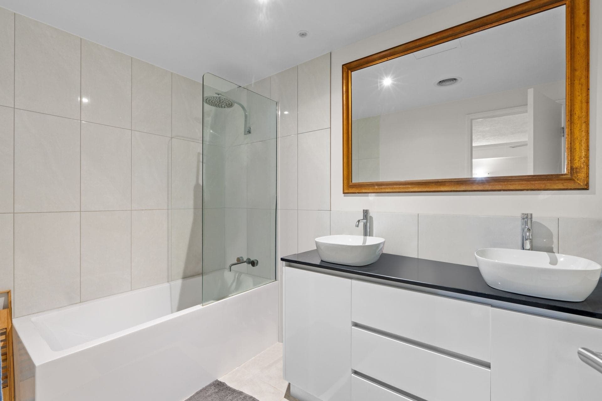 1404/2-10 Greenslopes Street, Cairns North QLD, Cairns North - Thumbnail 6