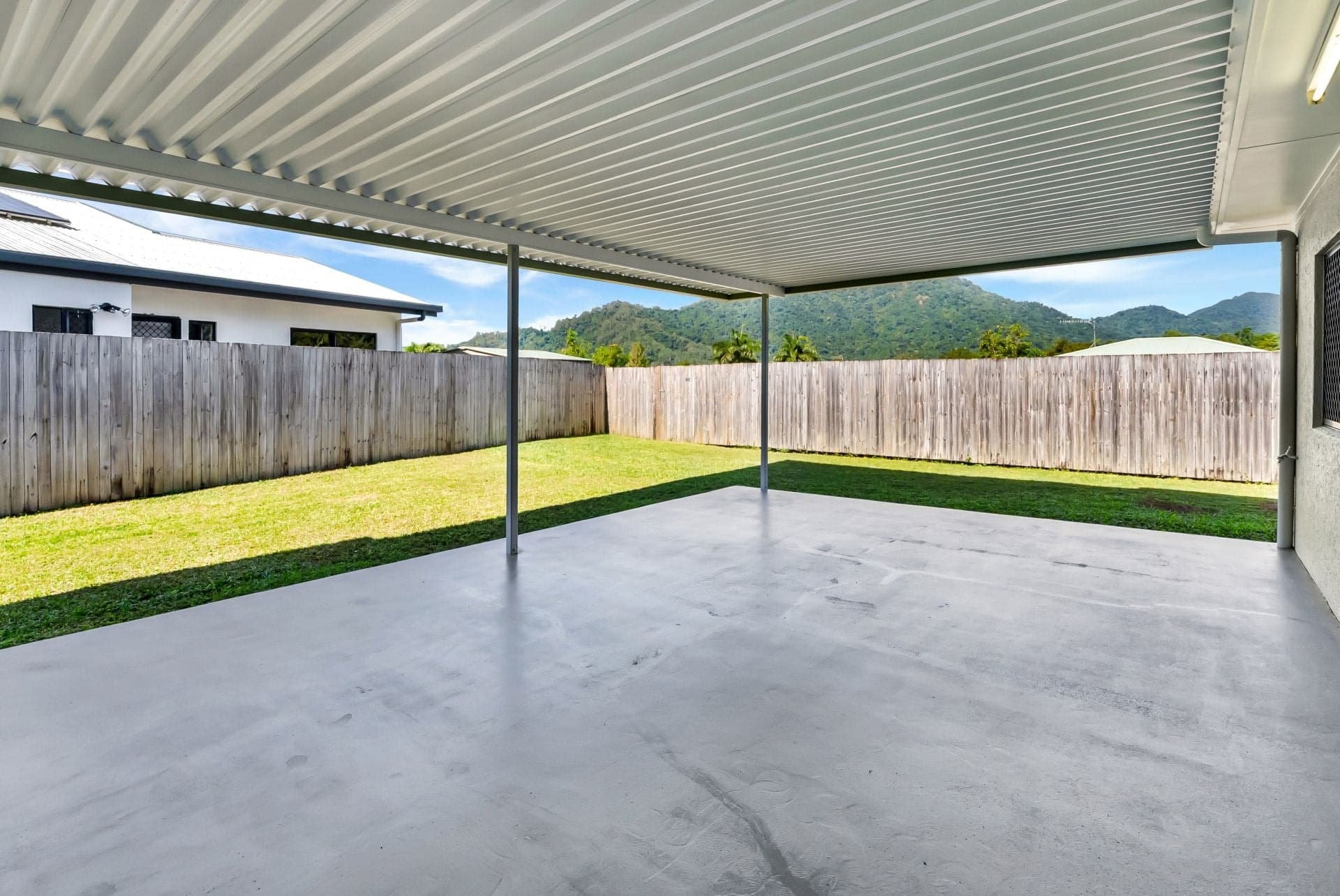 5 Acmena Close, Redlynch QLD, Redlynch - Thumbnail 3