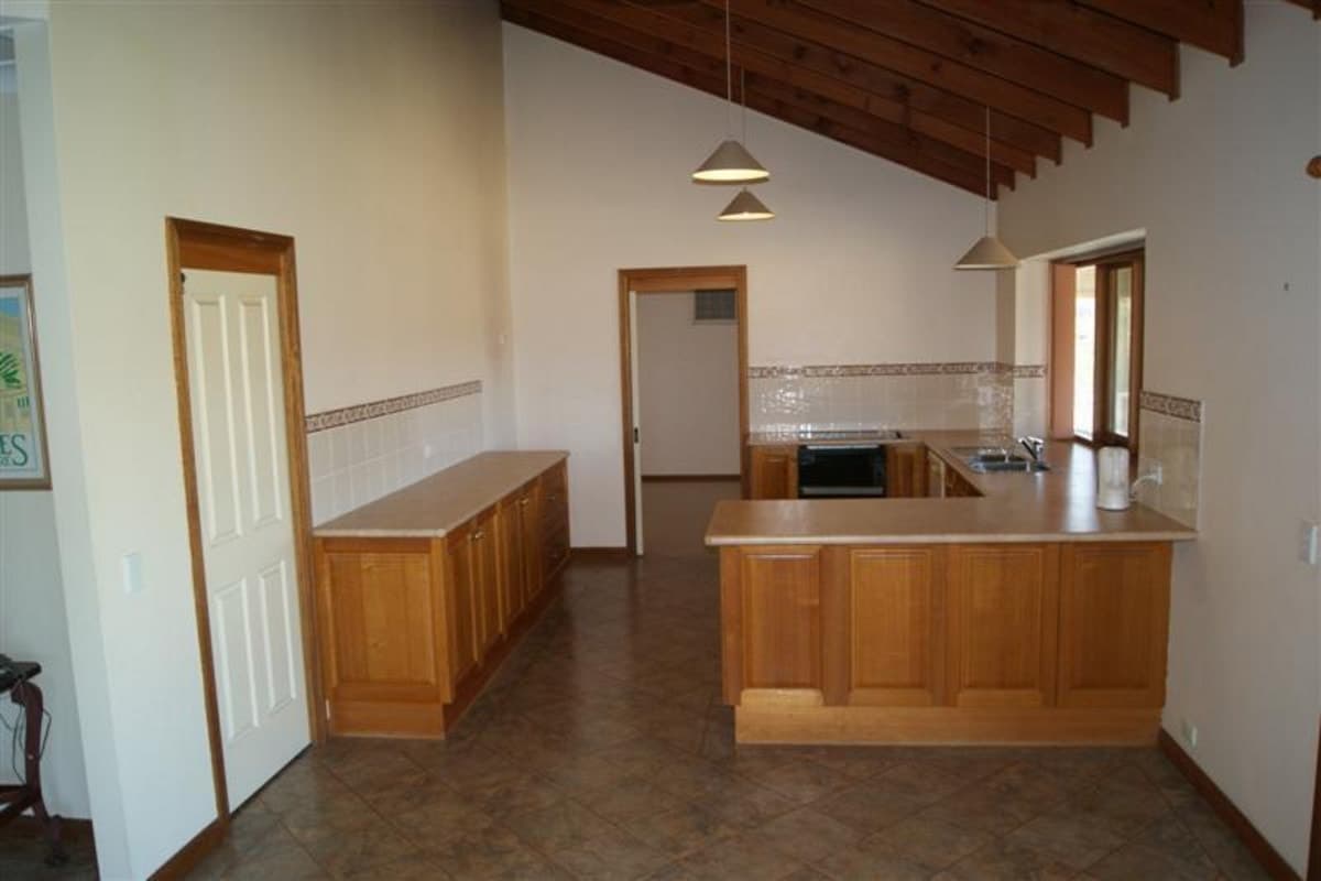 6 Autumn Close, SINGLETON NSW 2330, Singleton - Thumbnail 4