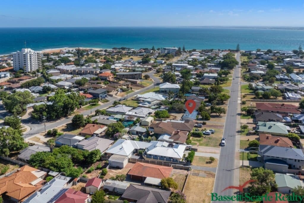 48 Janis Street, Halls Head - Image 1