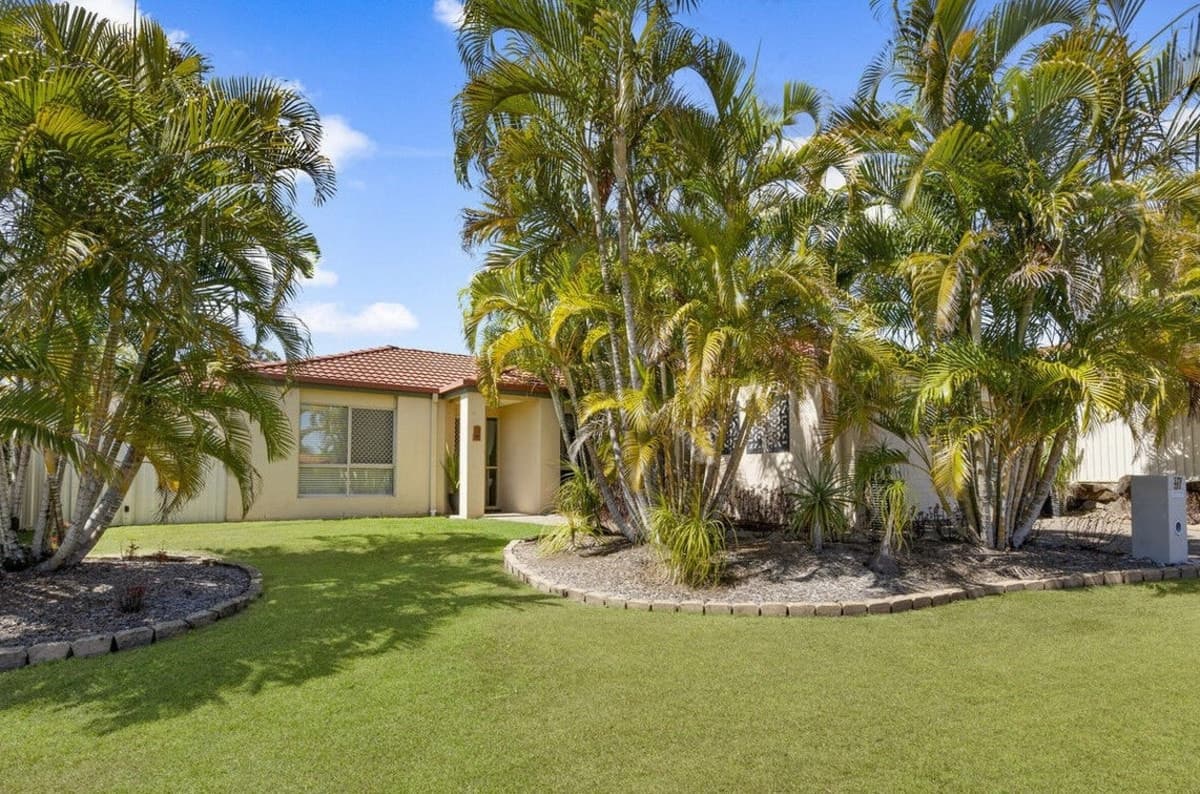 97 Christina Ryan Way, Arundel QLD 4214, Arundel - Thumbnail 3