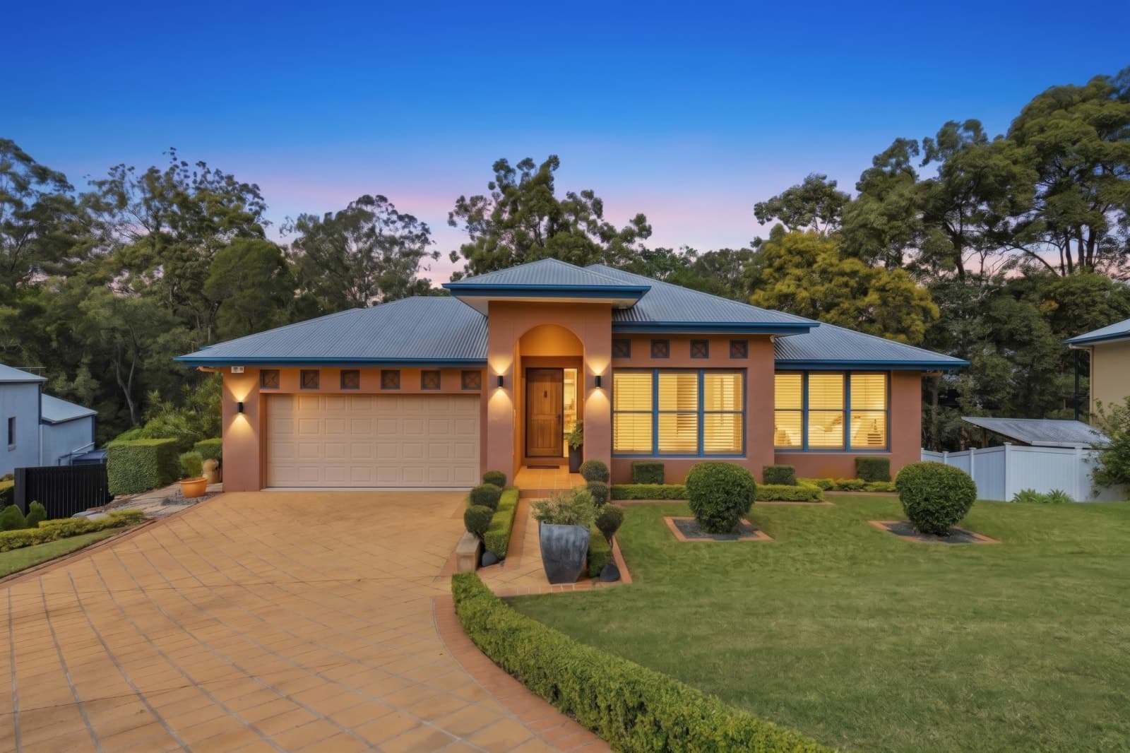 39 Ironbark Place, BRIDGEMAN DOWNS, Bridgeman Downs - Thumbnail 2