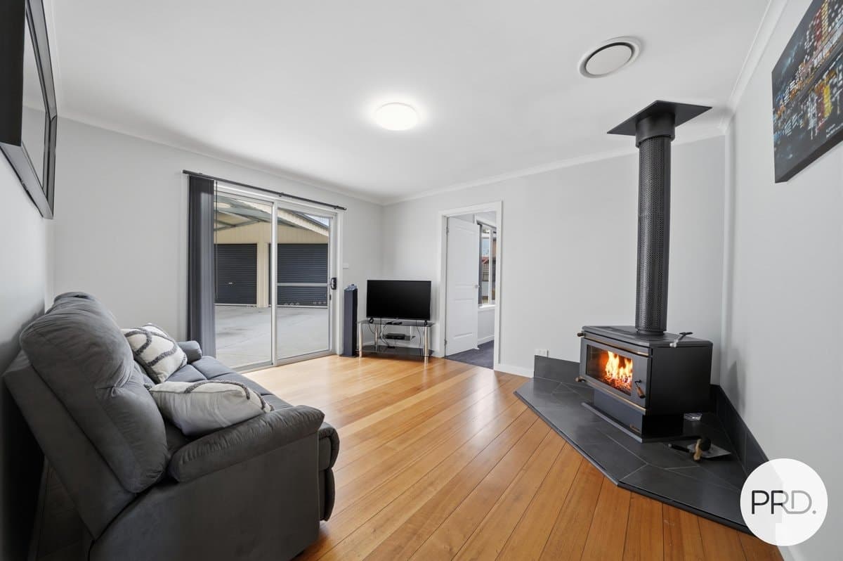 4 Murdoch Avenue, NEW NORFOLK TAS 7140, New Norfolk Property Image - Thumbnail 8
