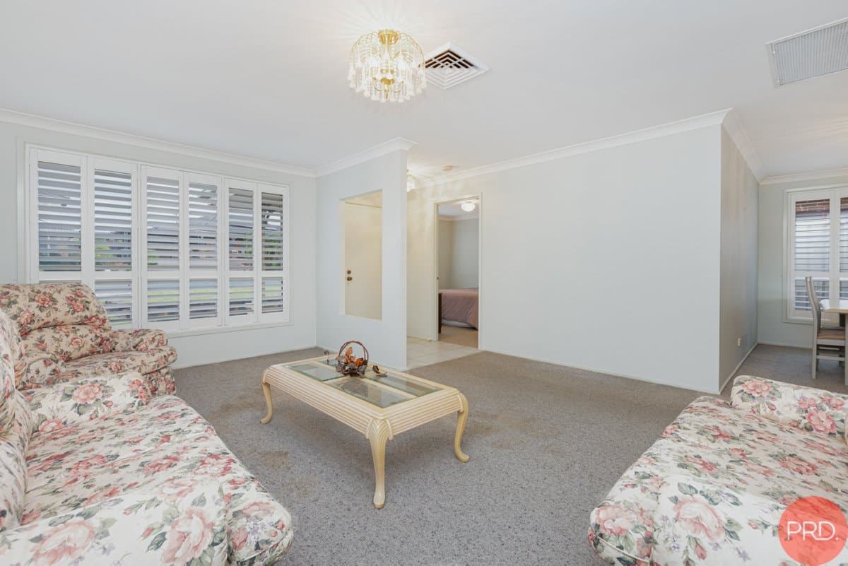 11 Peatmoss Drive, CAMERON PARK NSW 2285, Cameron Park - Thumbnail 2
