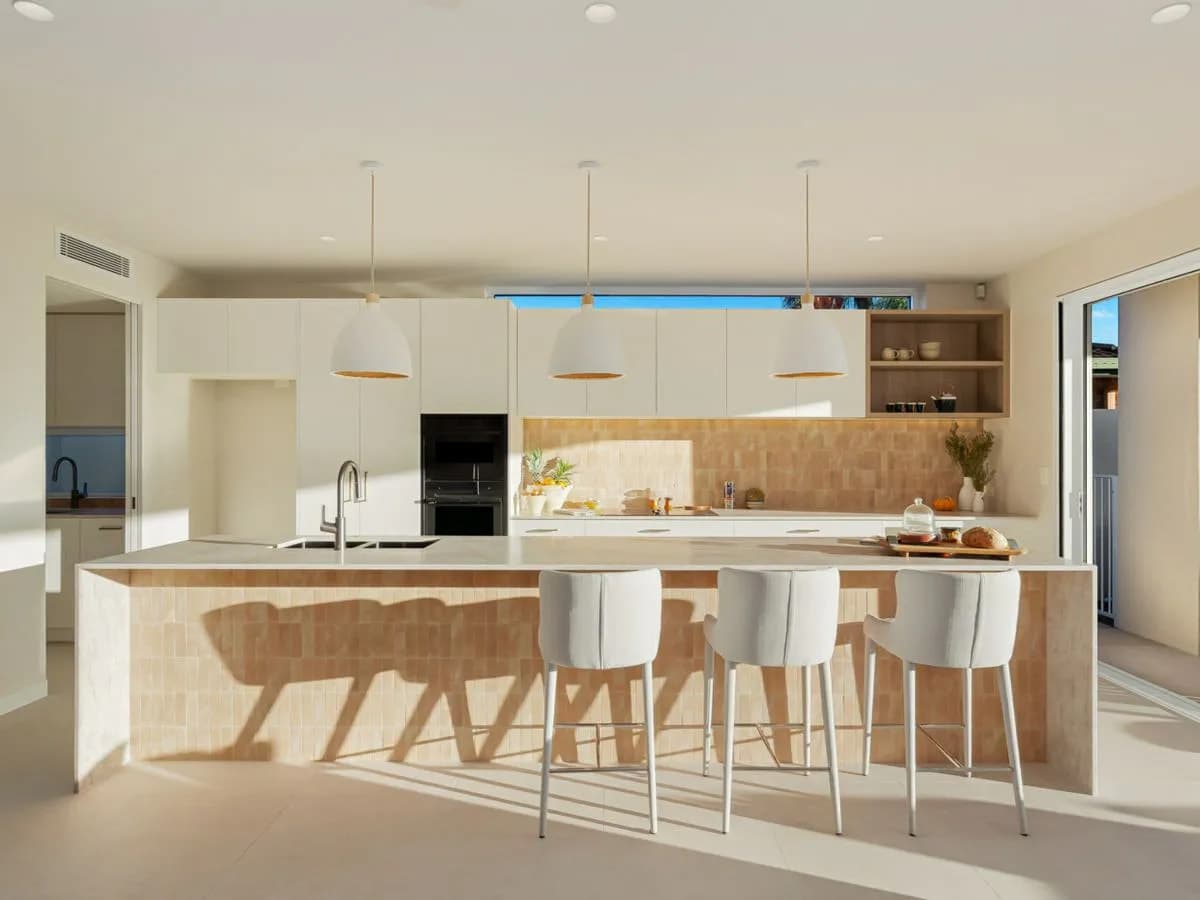 10A Inga Avenue, SURFERS PARADISE, Surfers Paradise - Thumbnail 7