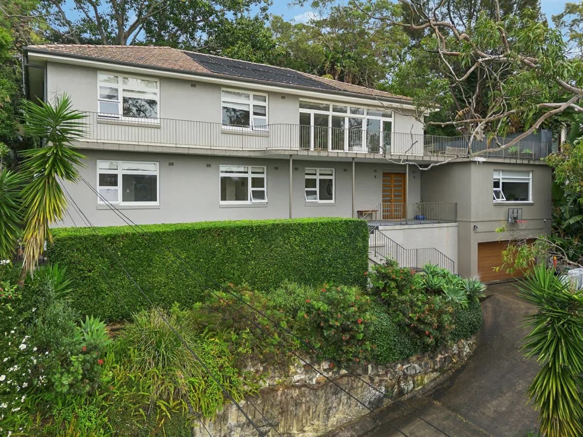 6 Rembrandt Drive, MIDDLE COVE, Middle Cove - Thumbnail 5