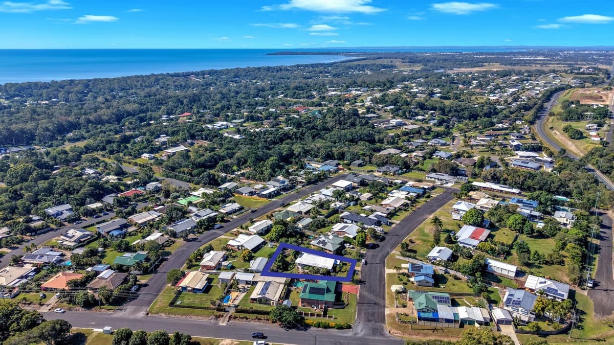 4 Julie Street, Dundowran Beach QLD, Dundowran Beach - Image 1