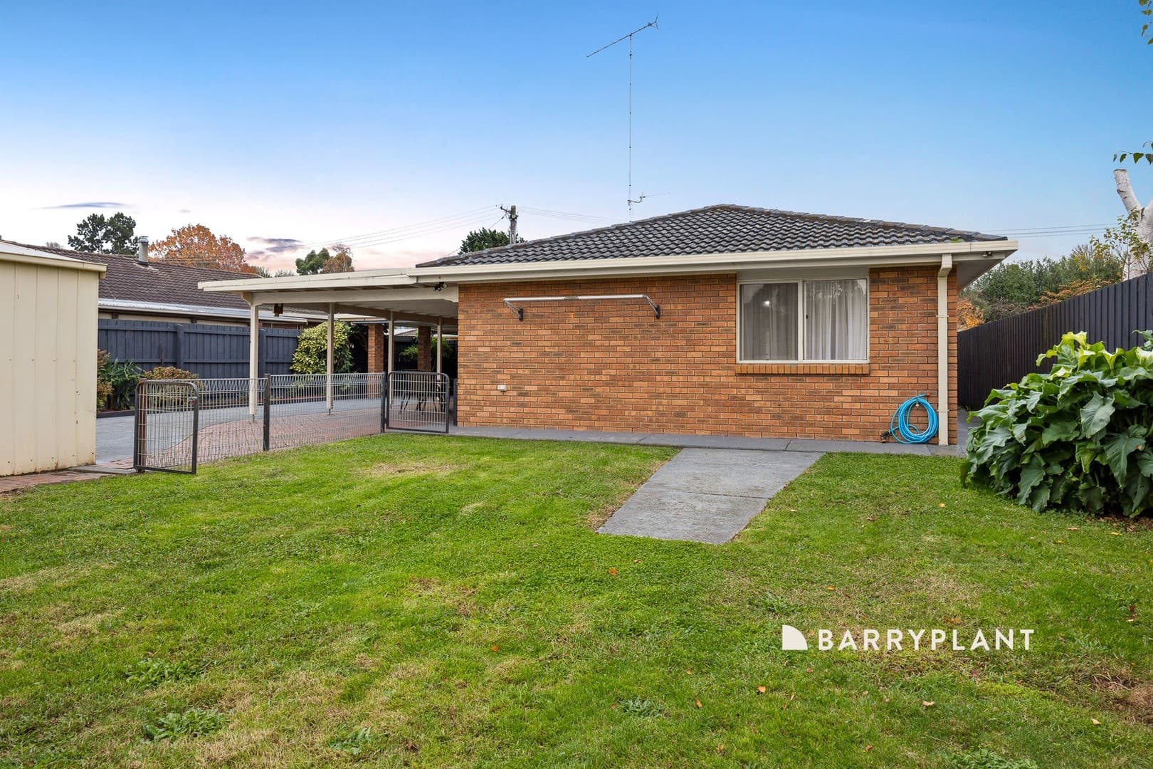 9 Eisenhower Street, Warragul, VIC 3820, Warragul - Thumbnail 8